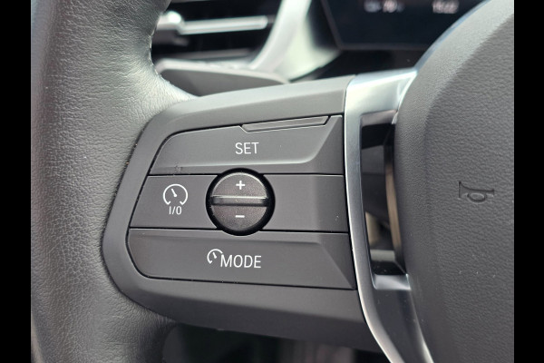BMW iX1 EDrive20 67 kWh | NAP | 100% SOH | PANO | LEDER | TREKHAAK