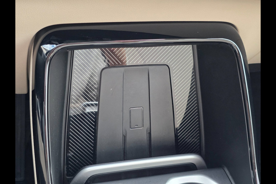 BMW iX1 EDrive20 67 kWh | NAP | 100% SOH | PANO | LEDER | TREKHAAK