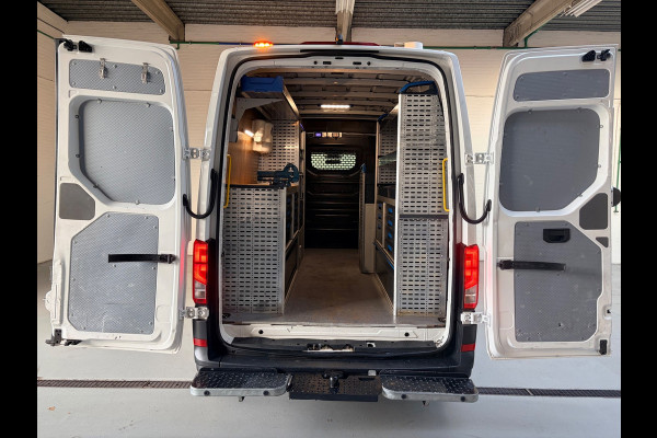 Volkswagen Crafter Servicewagen 35 2.0 TDI 140pk L3H3 Highline Sortimo Victron v230 Standkachel Trekhaak 3000KG RIJKLAARPRIJS