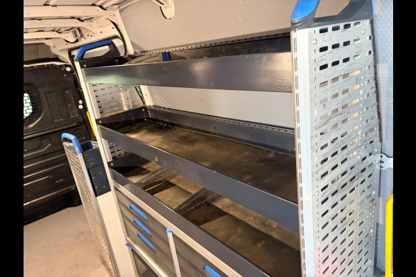 Volkswagen Crafter Servicewagen 35 2.0 TDI 140pk L3H3 Highline Sortimo Victron v230 Standkachel Trekhaak 3000KG RIJKLAARPRIJS