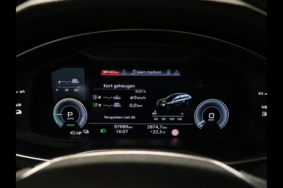 Audi A6 Avant 55 TFSI e quattro Competition [MAXTON DESIGN, ADAPTIVE, CARBON, SCHUIFKANTELDAK, APPLE CARPLAY, ANDROID, TREKHAAK, HEAD-UP DISPLAY, DIGITAL DASH, CRUISE CONTROL, STOELVERWARMING, MEMORY SEATS, VOOR + ACHTER CAMERA, SLINE,