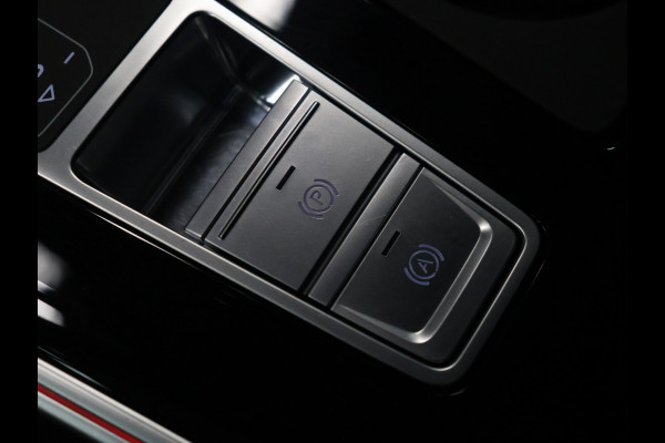 Audi A6 Avant 55 TFSI e quattro Competition [MAXTON DESIGN, ADAPTIVE, CARBON, SCHUIFKANTELDAK, APPLE CARPLAY, ANDROID, TREKHAAK, HEAD-UP DISPLAY, DIGITAL DASH, CRUISE CONTROL, STOELVERWARMING, MEMORY SEATS, VOOR + ACHTER CAMERA, SLINE,