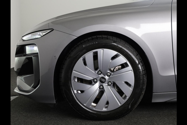 Audi A6 Avant e-tron Advanced edition 83 kWh 286 pk | SOH 92,64%  | Luchtvering | Navigatie | Warmtepomp | Trekhaak (wegklapbaar) | Parkeersensoren (Park assist) | Winterbandenset | Rondomzicht camera | Elektr. voorstoelen | Multimedia scherm passagier | Verlengde garantie