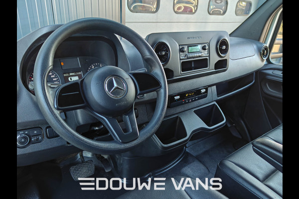 Mercedes-Benz Sprinter 317 170 PK Bakwagen Zijdeur Automaat Airco Leder DAB Laadklep Lat om Lat MBUX