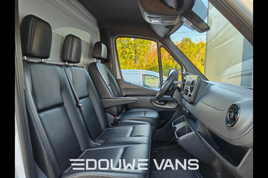Mercedes-Benz Sprinter 317 170 PK Bakwagen Zijdeur Automaat Airco Leder DAB Laadklep Lat om Lat MBUX