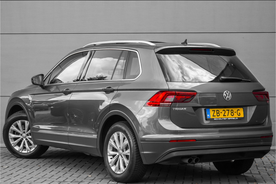 Volkswagen Tiguan 1.5 TSI ACT Comfortline Business Pano ACC Trekhaak