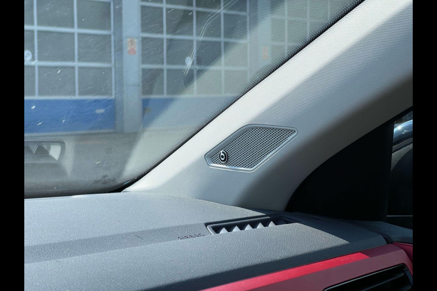 Volkswagen Polo 1.0 TSI Beats Adaptieve Cruise Control | Zeer netjes | Beats geluidssysteem |