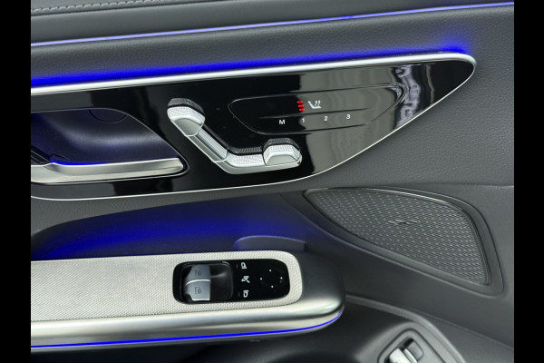 Mercedes-Benz CLE Coupé CLE 300 e AMG Line Night | Panorama Dodehoek Digital Stuurwielverwarming