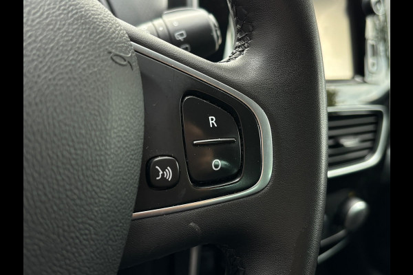Renault Clio 0.9 TCe Limited | Parkeersensoren | Bluetooth | Keyless | Navi | Cruise