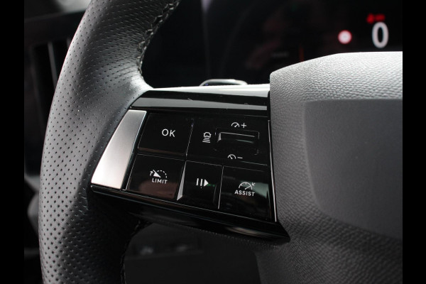 Opel Astra Sports Tourer 1.2 Turbo Hybrid GS Automaat Climate control Adaptieve cruise control Panorama dak Stoelverwarming Stuurverwarming Navigatie Apple Carplay/ Android Auto Lichtmetalen velgen