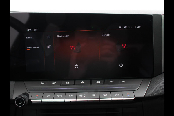 Opel Astra Sports Tourer 1.2 Turbo Hybrid GS Automaat Climate control Adaptieve cruise control Panorama dak Stoelverwarming Stuurverwarming Navigatie Apple Carplay/ Android Auto Lichtmetalen velgen