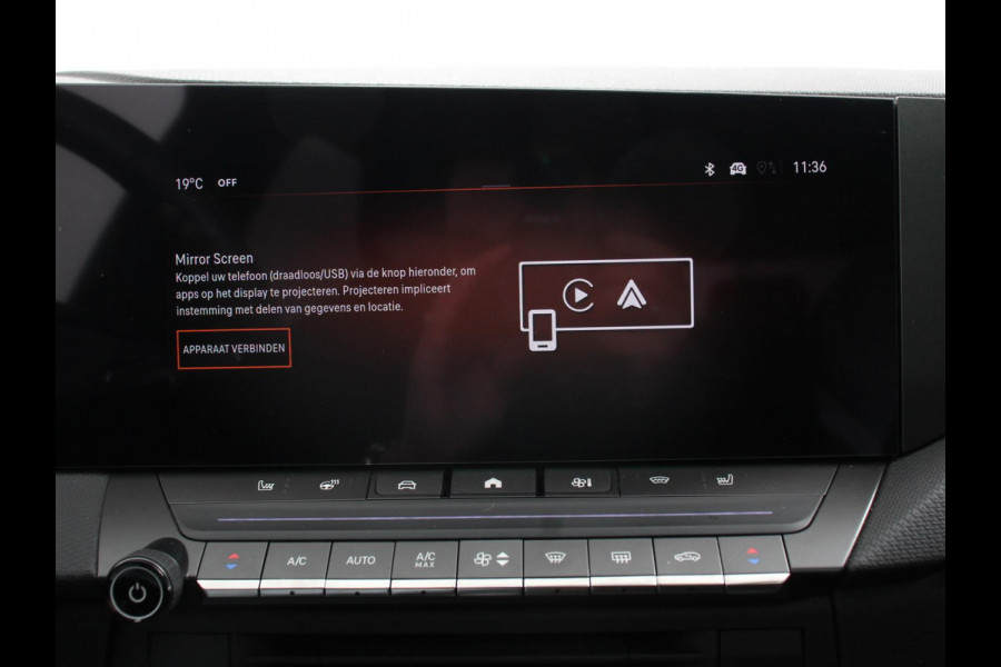 Opel Astra Sports Tourer 1.2 Turbo Hybrid GS Automaat Climate control Adaptieve cruise control Panorama dak Stoelverwarming Stuurverwarming Navigatie Apple Carplay/ Android Auto Lichtmetalen velgen