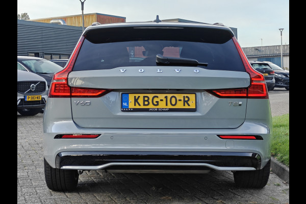 Volvo V60 T8 455PK Plug-in hybrid AWD Plus Dark | BLIS | ACC | Trekhaak | Pano | HUD | H&K | Elektr. Stoelen | 360 Camera |