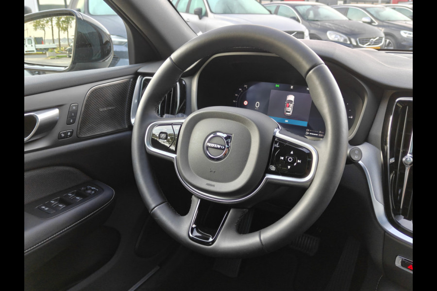 Volvo V60 T8 455PK Plug-in hybrid AWD Plus Dark | BLIS | ACC | Trekhaak | Pano | HUD | H&K | Elektr. Stoelen | 360 Camera |