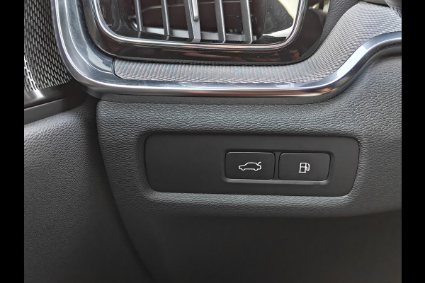 Volvo V60 T8 455PK Plug-in hybrid AWD Plus Dark | BLIS | ACC | Trekhaak | Pano | HUD | H&K | Elektr. Stoelen | 360 Camera |