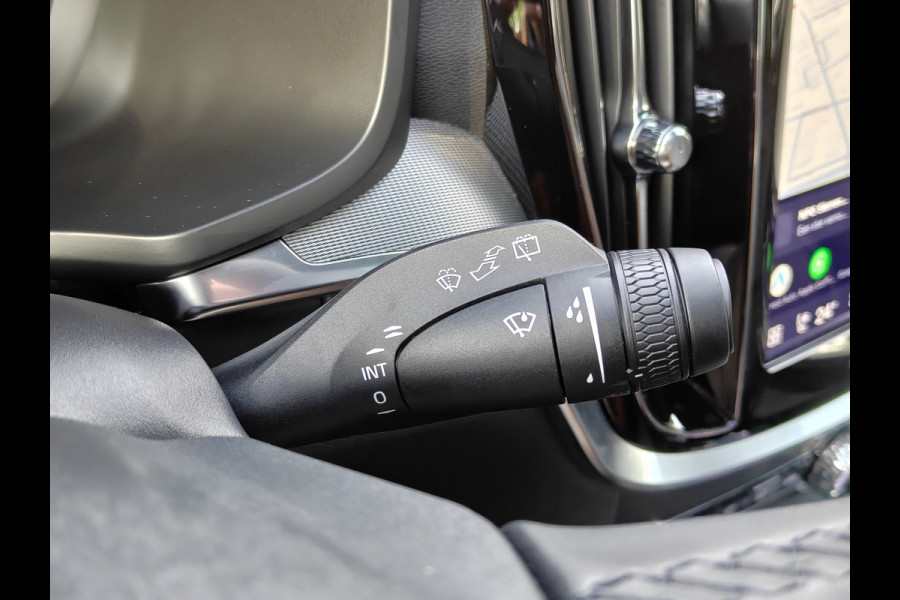 Volvo V60 T8 455PK Plug-in hybrid AWD Plus Dark | BLIS | ACC | Trekhaak | Pano | HUD | H&K | Elektr. Stoelen | 360 Camera |