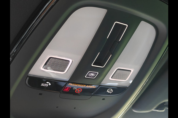 Volvo V60 T8 455PK Plug-in hybrid AWD Plus Dark | BLIS | ACC | Trekhaak | Pano | HUD | H&K | Elektr. Stoelen | 360 Camera |