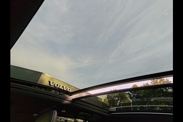 Volvo V60 T8 455PK Plug-in hybrid AWD Plus Dark | BLIS | ACC | Trekhaak | Pano | HUD | H&K | Elektr. Stoelen | 360 Camera |