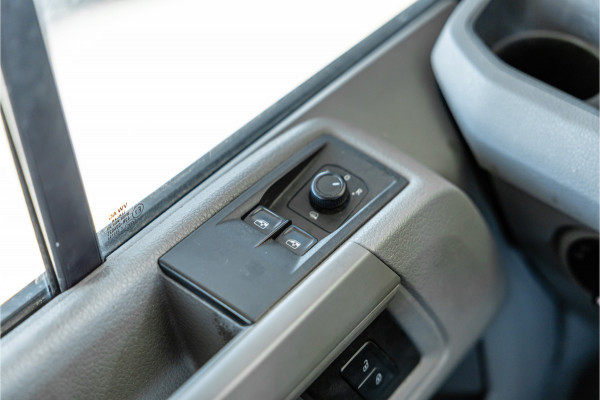 MAN TGE 35 2.0 L3H2 DSG | ACC | Standkachel | CarPlay | Navigatie | Camera | MF Stuur | Sortimo | DAB | Stoelverwarming | Nieuwe APK