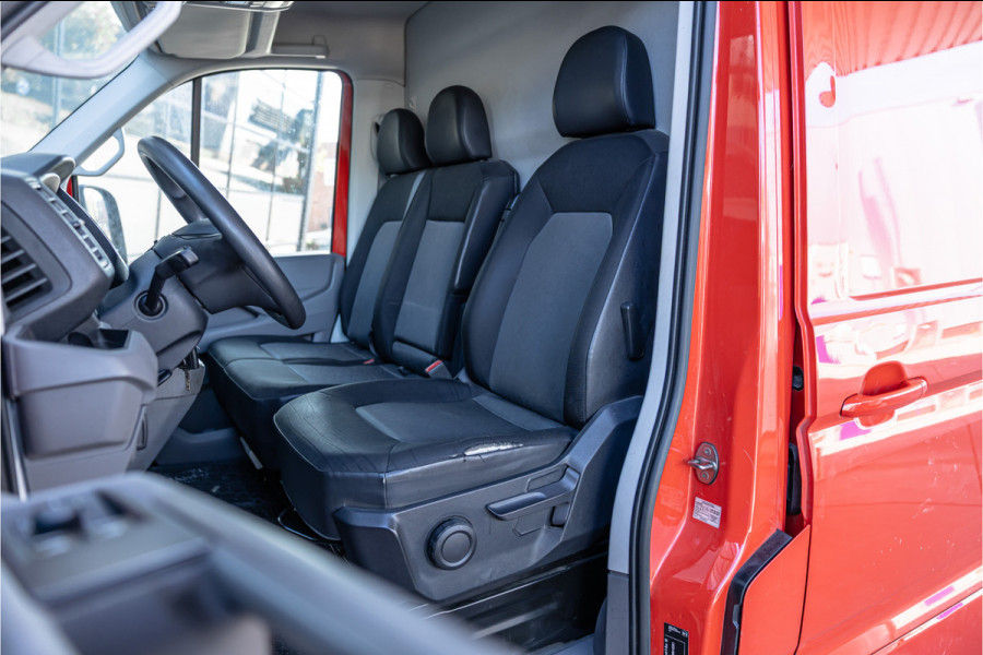MAN TGE 35 2.0 L3H2 DSG | ACC | Standkachel | CarPlay | Navigatie | Camera | MF Stuur | Sortimo | DAB | Stoelverwarming | Nieuwe APK