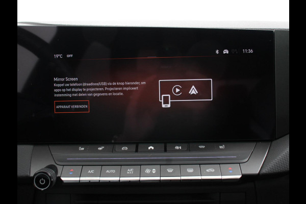 Opel Astra Sports Tourer 1.2 Turbo Hybrid GS Automaat Climate control Adaptieve cruise control Panorama dak Stoelverwarming Stuurverwarming Navigatie Apple Carplay/ Android Auto Lichtmetalen velgen