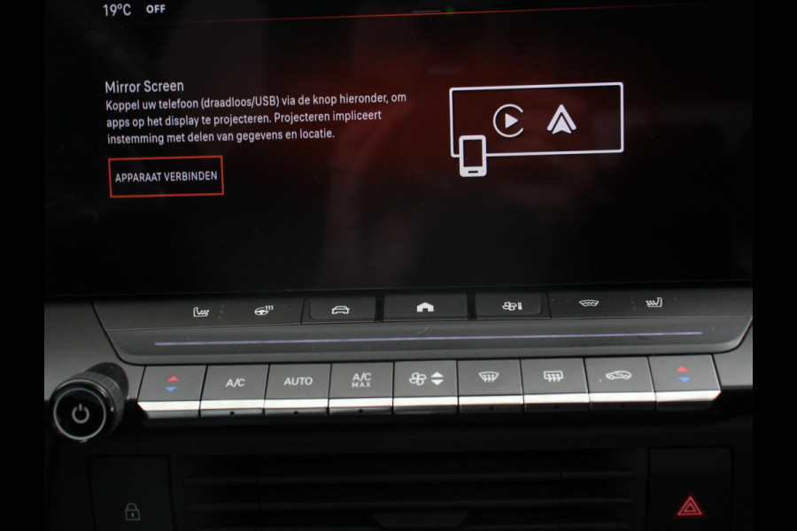 Opel Astra Sports Tourer 1.2 Turbo Hybrid GS Automaat Climate control Adaptieve cruise control Panorama dak Stoelverwarming Stuurverwarming Navigatie Apple Carplay/ Android Auto Lichtmetalen velgen