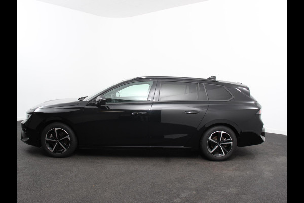 Opel Astra Sports Tourer 1.2 Turbo Hybrid GS Automaat Climate control Adaptieve cruise control Panorama dak Stoelverwarming Stuurverwarming Navigatie Apple Carplay/ Android Auto Lichtmetalen velgen