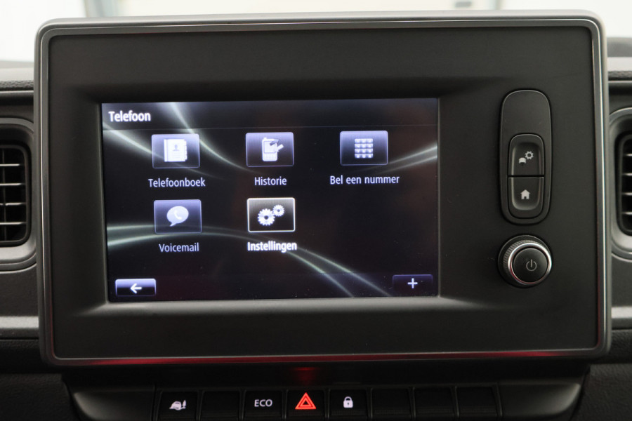 Renault Master T35 2.3 dCi 180 L2H2 3-Zits, Camera, Apple Carplay, Trekhaak, Cruise, PDC