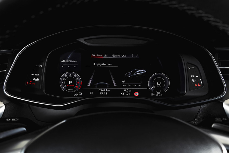 Audi A6 Avant 55 TFSI e quattro S edition Competition | S/K-Panodak | Adapt. Cruise | Stoelverw. | PDC | Camera | NAV + App. Connect | ECC | Elek. Klep | LM 21" |