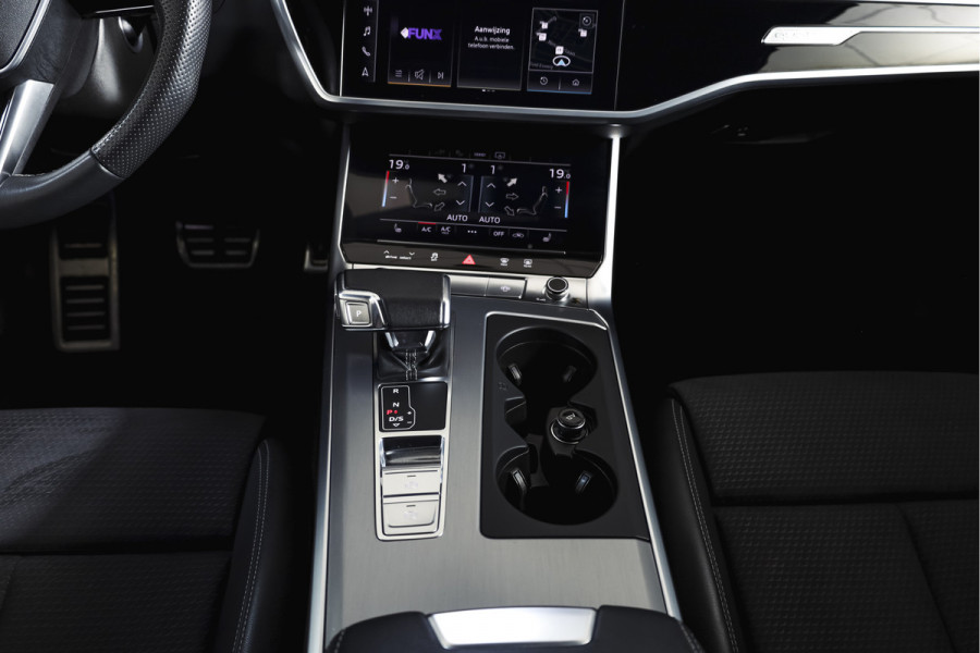Audi A6 Avant 55 TFSI e quattro S edition Competition | S/K-Panodak | Adapt. Cruise | Stoelverw. | PDC | Camera | NAV + App. Connect | ECC | Elek. Klep | LM 21" |