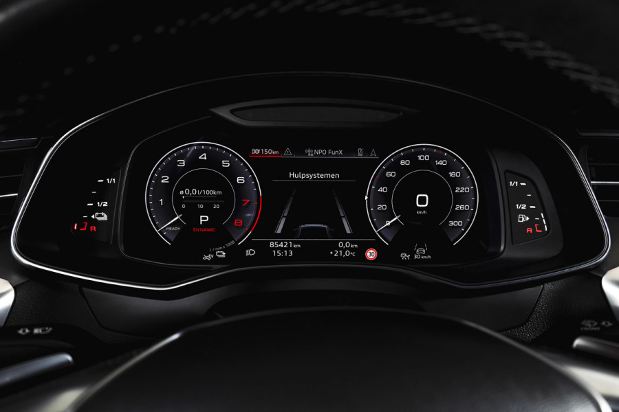 Audi A6 Avant 55 TFSI e quattro S edition Competition | S/K-Panodak | Adapt. Cruise | Stoelverw. | PDC | Camera | NAV + App. Connect | ECC | Elek. Klep | LM 21" |