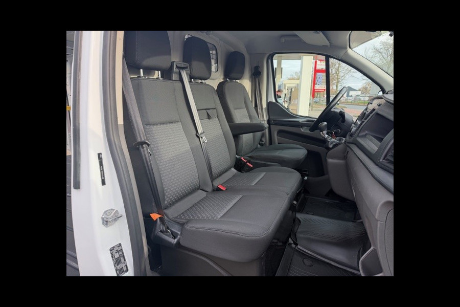 Ford Transit Custom 300 2.0 TDCI L2H1 Trend AIRCO I PDC I 3-ZITS I 1e EIGENAAR I COMPLETE ONDERHOUDSHISTORIE DISTRIBUTIE VERVANGEN