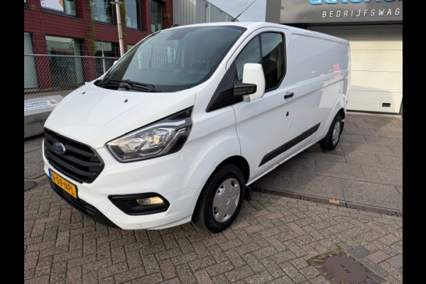 Ford Transit Custom 300 2.0 TDCI L2H1 Trend AIRCO I PDC I 3-ZITS I 1e EIGENAAR I COMPLETE ONDERHOUDSHISTORIE DISTRIBUTIE VERVANGEN