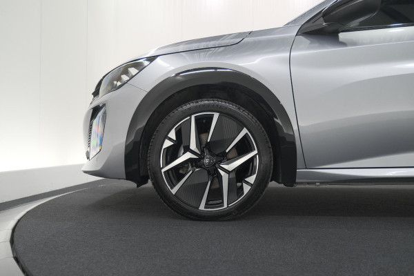 Peugeot 208 1.2 Hybrid 145 e-DCS6 GT | Alcantara Pakket | Camera | Apple Carplay | Stoelverwarming