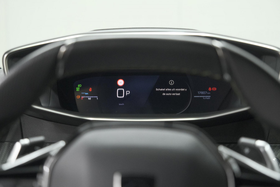 Peugeot 208 1.2 Hybrid 145 e-DCS6 GT | Alcantara Pakket | Camera | Apple Carplay | Stoelverwarming