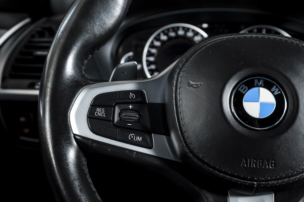 BMW X3 xDrive20i 184 PK High Executive Org. NL | M-Sport | Afn. Trekhaak | All season | Cruise | Stoelverw. | PDC | Camera | NAV | ECC | Elek. Klep | LM 20" |