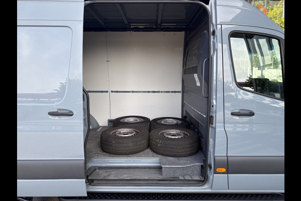 Mercedes-Benz Sprinter 317 1.9 CDI L2H2 RWD | ZB-Edition | Stoelverw. | Standkachel | Camera | Carplay | PDC