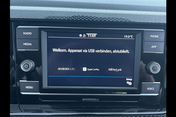 Volkswagen Polo 1.0 TSI Life 95 pk | Navigatie via App | Parkeersensoren | Achteruitrijcamera | Adaptieve cruise control | Stoelverwarming | Lane assist | LED |