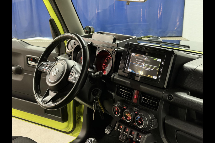 Suzuki Jimny 1.5 Stijl 4 persoons | Trekhaak | Stoelverwarming | Cruise-/climate control | Achteruitrij camera | Carplay