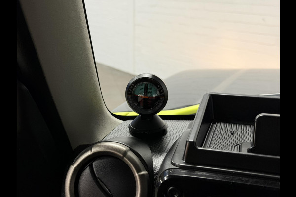 Suzuki Jimny 1.5 Stijl 4 persoons | Trekhaak | Stoelverwarming | Cruise-/climate control | Achteruitrij camera | Carplay