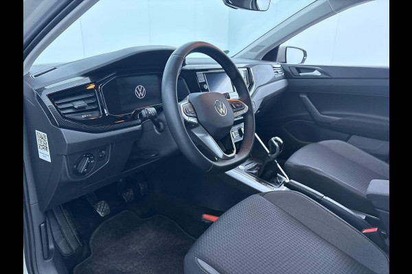 Volkswagen Polo 1.0 TSI Life 95 pk | Navigatie via App | Parkeersensoren | Achteruitrijcamera | Adaptieve cruise control | Stoelverwarming | Lane assist | LED |