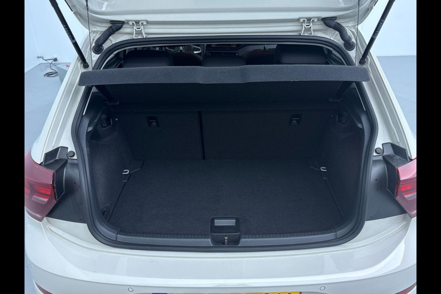 Volkswagen Polo 1.0 TSI Life 95 pk | Navigatie via App | Parkeersensoren | Achteruitrijcamera | Adaptieve cruise control | Stoelverwarming | Lane assist | LED |
