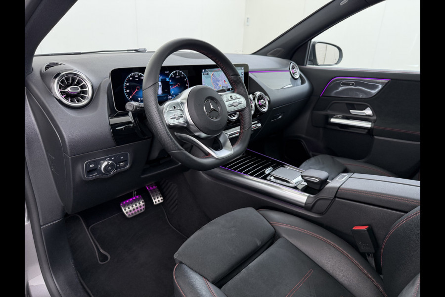Mercedes-Benz GLA GLA 250 4MATIC AMG Line | Trekhaak Panorama Dodehoek Sfeerverlichting
