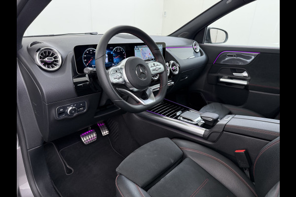 Mercedes-Benz GLA GLA 250 4MATIC AMG Line | Trekhaak Panorama Dodehoek Sfeerverlichting