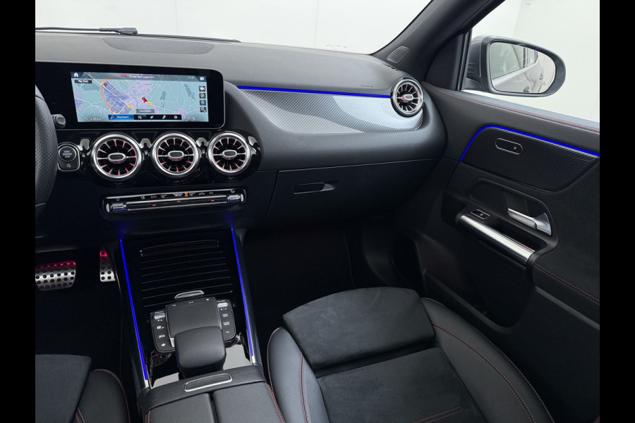 Mercedes-Benz GLA GLA 250 4MATIC AMG Line | Trekhaak Panorama Dodehoek Sfeerverlichting