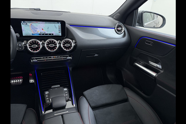 Mercedes-Benz GLA GLA 250 4MATIC AMG Line | Trekhaak Panorama Dodehoek Sfeerverlichting
