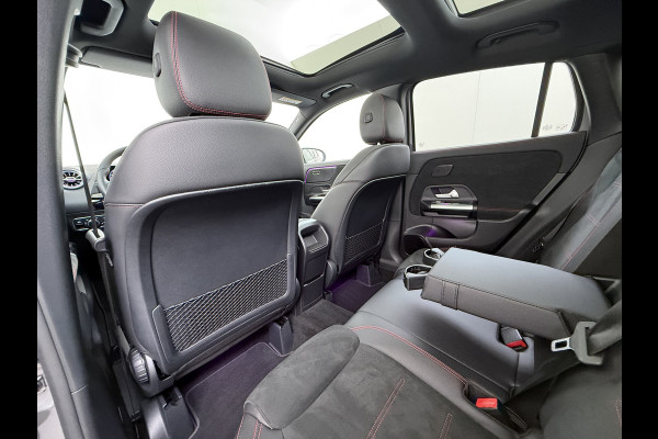 Mercedes-Benz GLA GLA 250 4MATIC AMG Line | Trekhaak Panorama Dodehoek Sfeerverlichting