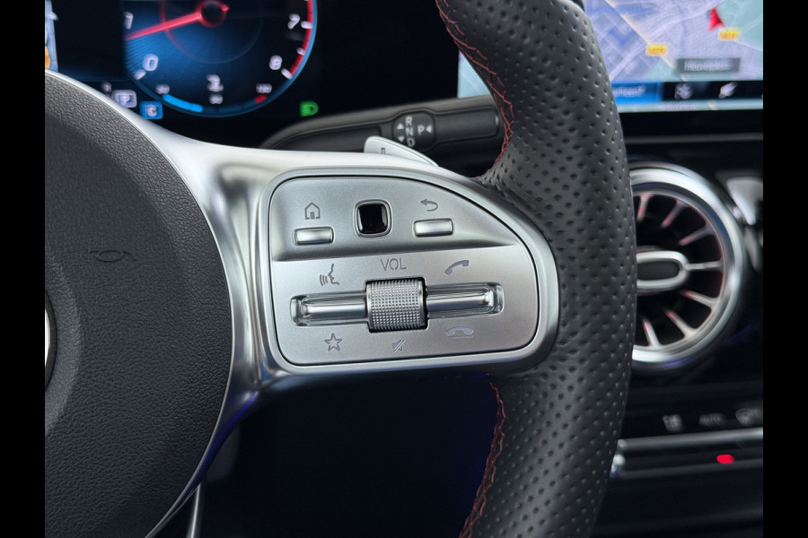 Mercedes-Benz GLA GLA 250 4MATIC AMG Line | Trekhaak Panorama Dodehoek Sfeerverlichting