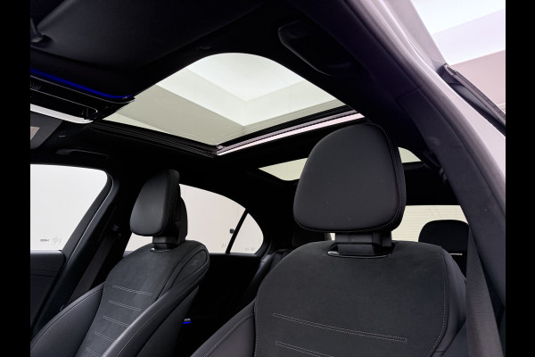 Mercedes-Benz C-Klasse 180 AMG Line | Pano Memory Keyless Digital 360 Camera