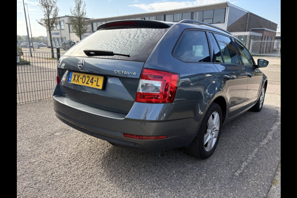 Škoda Octavia Combi 1.5 TSI DSG Greentech Ambition Business Automaat